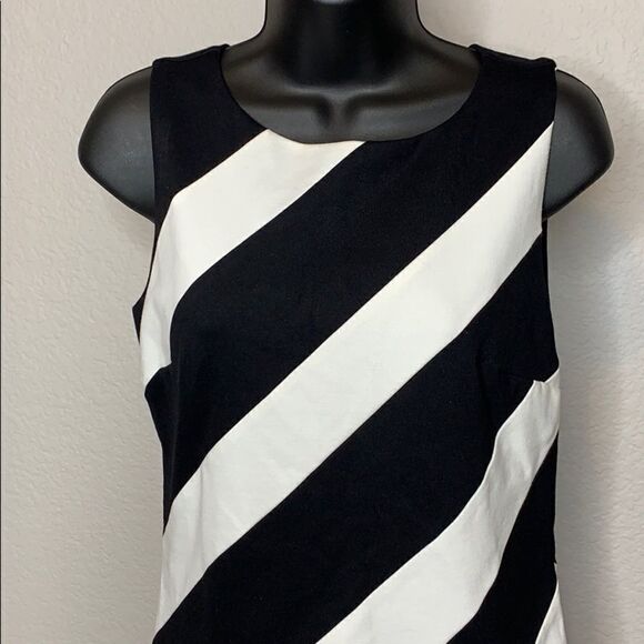INTERNATIONAL Concepts INC Stripe Dress - Picture 4 of 11